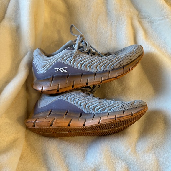 Reebok Zig Kinetica True Grey unisex Running Shoes. Men’s 6 women’s 8 - Picture 2 of 8